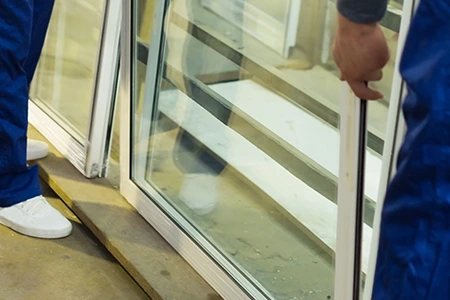 Commercial Glass Repair Technician in Port Credit