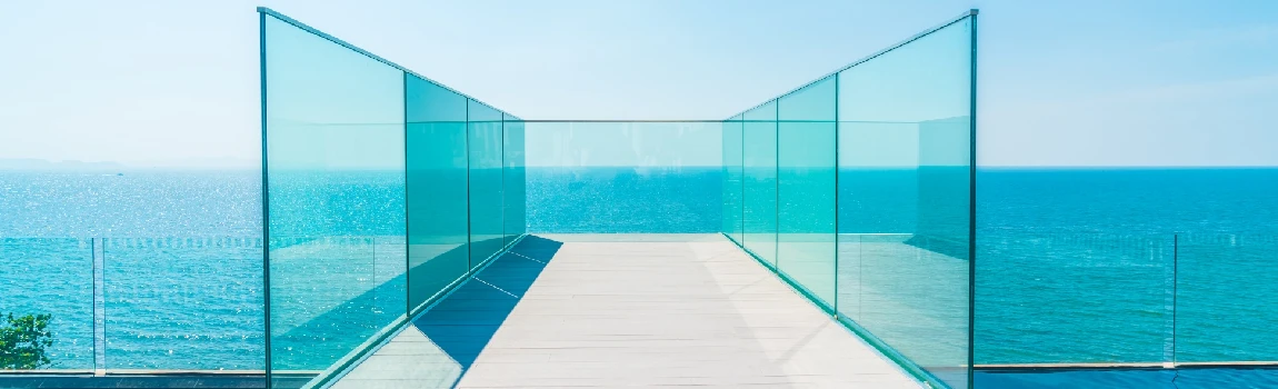 Customized Glass Pool Fence Repair Services in Port Credit